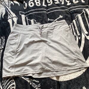 Gym skirt